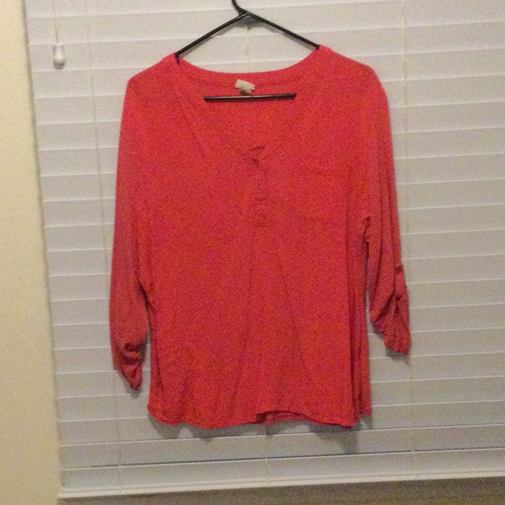Hot pink three-quarter length Henley.